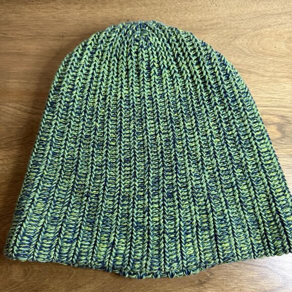 Love Your Melon Beanie Womens One Size Lot of 2 Knit Pom Green Off White Winter - Picture 11 of 12